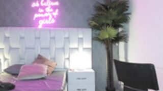 sugar_troubl3 naked dance and creamy pussy