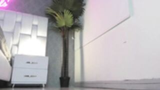 sugar_troubl3 naked dance and creamy pussy