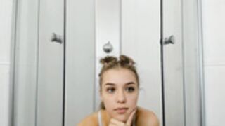 amy_haris shower show 3