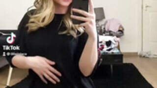 Lillieinlove - TikTok - Cutie teen with a perfect body