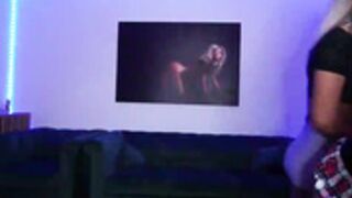 laurabae_ - 25-04-2021 - 4/7 w/ emakarter, NN