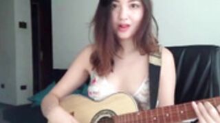 Amelie May musical performance 5
