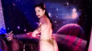 mightyemelia naked show