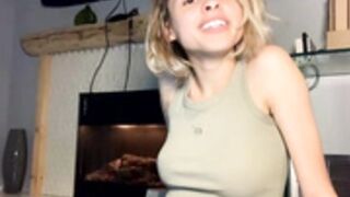 Hermione1999 *newbie