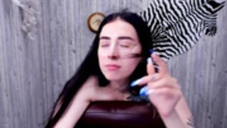 katisarks_coy  211003 naked lip syncing, a star is born