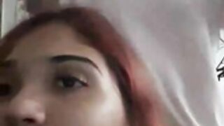 Lunita y la amiga a los besos