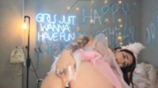 sugar_troubl3 210525 tits, butt tail inserted, peeing