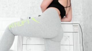 PU$$Y$\/\/33T9 2021-10-09_05-47-34_91001