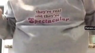 amanda love very biggggg bobs