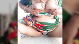 Geeta Bhabi Milk tease