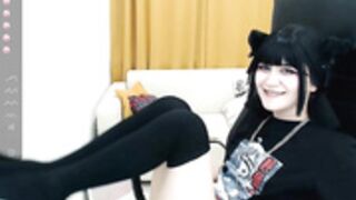 alexa_lexi_2021-07-02_06-15