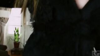Kianna Dior blowjob in fur coat