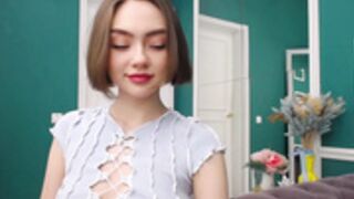 adelewilson__ 11.17.21 handbra & nipslip