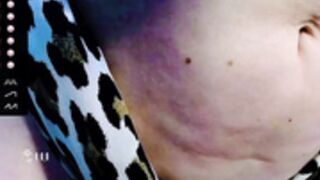 HeyMollly piggy cunt and boobs