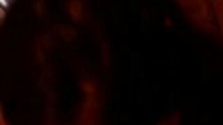 Chupandolo a poca luz