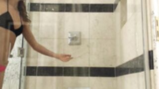 GingerMFC - Glass Shower Vegas 2015