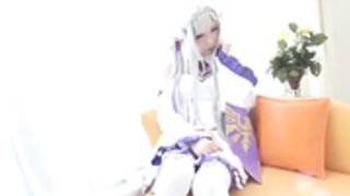Emilia Cosplay Trap