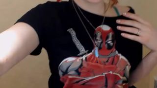 Nanameee get her tits out again