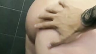 Isabella Ramirez shower