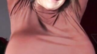 SL (Samanta Lilly) Breast Shaking