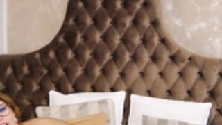 bustygizelle 2021 11 20 09 46