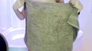 amelia__williams shows her perfect boobs