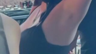 Billie Eilish boobs bouncing