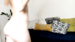 bush_mia 211125 naked but hand covered...sadly