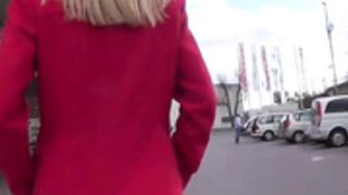 mia nackt im baumarkt.