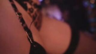 lucieoude_ mostrando el culo