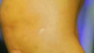 plum_bums (_ariana_grande__) flash ass, no sound