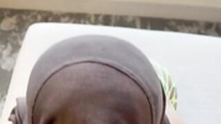 Blowjob hijab 2