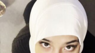 Blowjob hijab 1