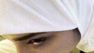 Blowjob hijab 1