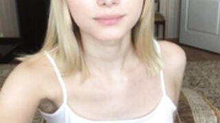 Alice 210612 0005 DoggyPose