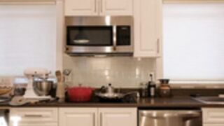 Katdreams - cooking topless 16
