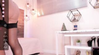 ella_pridee 2021-12-29 4/4