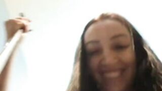 bellelouise - Pussy Fingering in Washroom Naked