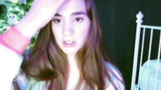 Leya 1 min naked when changes to goofy unicorn @4-01