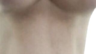 Le tette di mia moglie