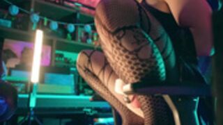 Surprise_Dong - Relaxed Chastity Vibing Hangout