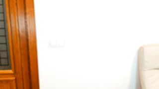 Yourguiltypassionn squirts in Leggings