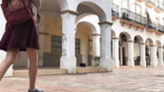 Iviroses ENF pantsing in public 11