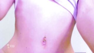 yours_alice smashed her fading beauty w/ Huge Lips omg