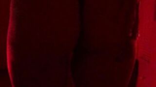 Leah Gotti striptease