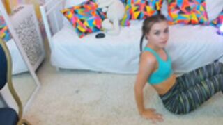 Amy_haris - Skinny gymnast doing splits