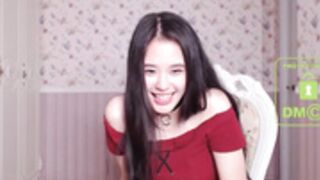 li_chang- watch porn and masturbate NON- NUDE