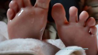 FeistyFeet  Chelsea - Slippery feet