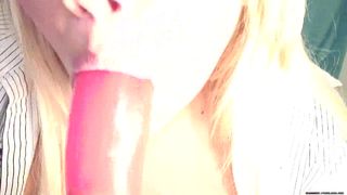 CASSSIDY plays with her tits