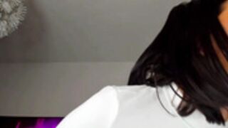 Moonamuslim in white